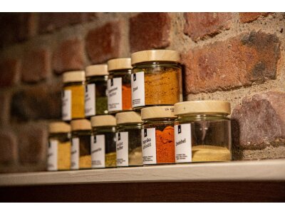 Самоклеящиеся этикетки