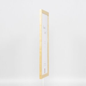 Эффектная деревянная рамка профиль 2210 натуральный 18x24 см акриловое стекло