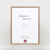 Эффектная рамка из массива дерева профиль 25 орех коричневый 18x27 см прозрачное стекло