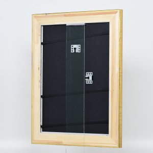 Эффектная деревянная рамка профиль 95 золото 18x27 см обычное стекло