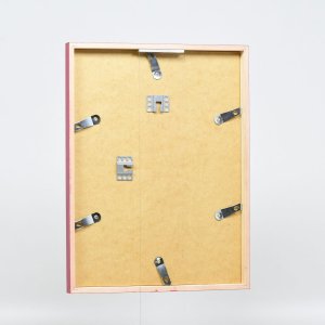 Эффектная деревянная рамка профиль 35 красный 20x20 см антибликовое стекло