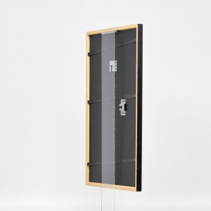 Эффектная деревянная рамка профиль 23 орех коричневый 24x30 см акриловое стекло