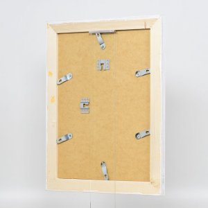 Эффектная фоторамка из массива дерева 2240 белая 25x30 см акриловое стекло