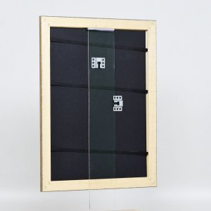 Эффектная деревянная рамка профиль 94 золото 28x35 см обычное стекло