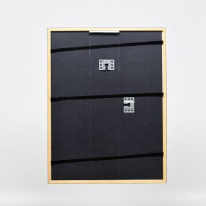 Эффектная деревянная рамка профиль 23 орех коричневый 28x35 см музейное стекло