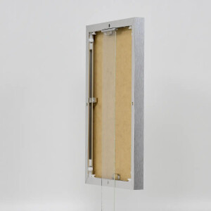 Эффектная алюминиевая фоторамка Quadro 18x27 см серебристое глянцевое антибликовое стекло