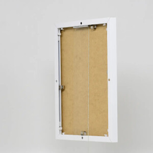 Эффектная алюминиевая фоторамка Quadro 70x100 см белое антибликовое стекло