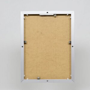 Эффектная алюминиевая фоторамка Quadro 25x35 см серебристое акриловое стекло