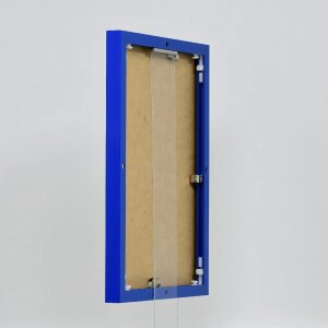 Эффектная алюминиевая фоторамка Quadro 25x35 см синее акриловое стекло