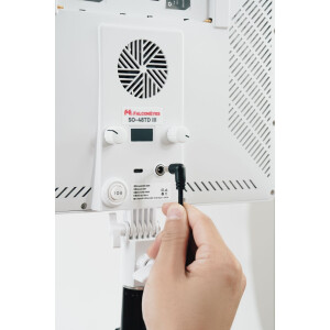 Falcon Eyes 290881 — точный измерительный инструмент с LED-подсветкой и защитой IP65