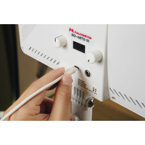 Falcon Eyes 290881 — точный измерительный инструмент с LED-подсветкой и защитой IP65