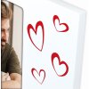 Фоторамка Roberta 10×15 см, вертикальна, біла з серцями та підставкою