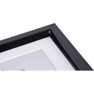 Пластикова рамка Henzo METALLICA 30x40 см чорна з паспарту 20x28 см