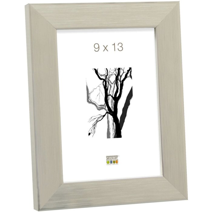 Пластикова рамка S41VD4 срібляста глянцева 24x30 см